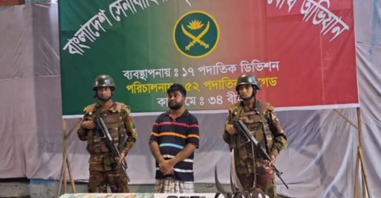 বিশ্বনাথে বিপুল সংখ্যক দেশীয় অস্ত্রসহ মাদক সম্রাট তবারক গ্রেপ্তার
