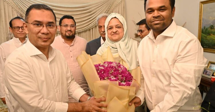 তারেক রহমানকে ফুলেল শুভেচ্ছা জানালেন ইলিয়াসপত্নী লুনা